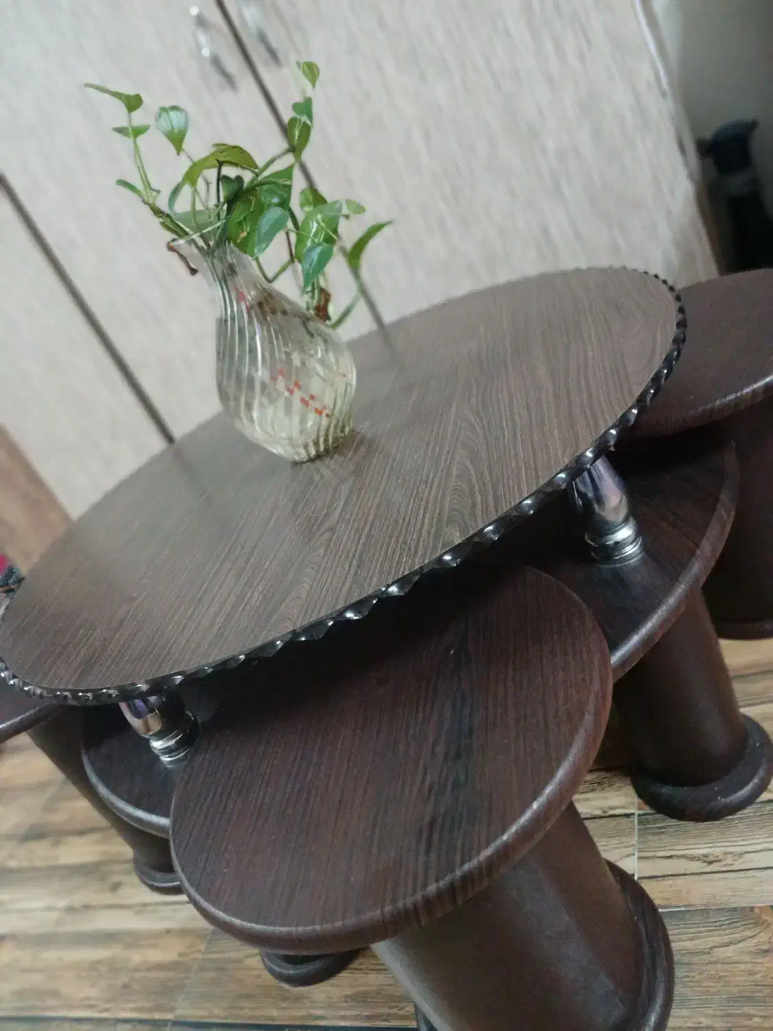 عسلی و جلومبلی ست|مبلمان خانگی و میز عسلی|شفت, |دیوار