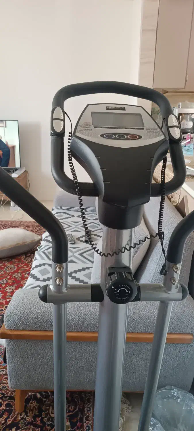 دستگاه الپتیکال خانگی|تجهیزات ورزشی|پردیس, فاز ۸|دیوار