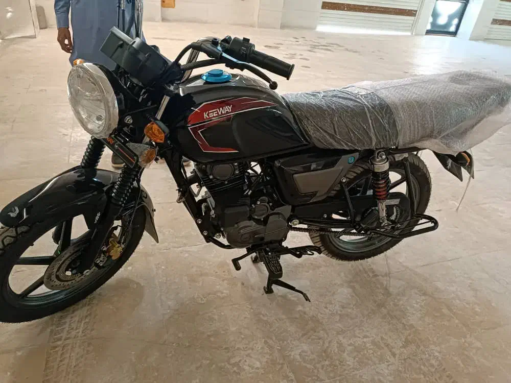 موتور فروشی زیر قیمت بازار بپرس هر چقد بود بعد|موتورسیکلت|بم پشت, |دیوار