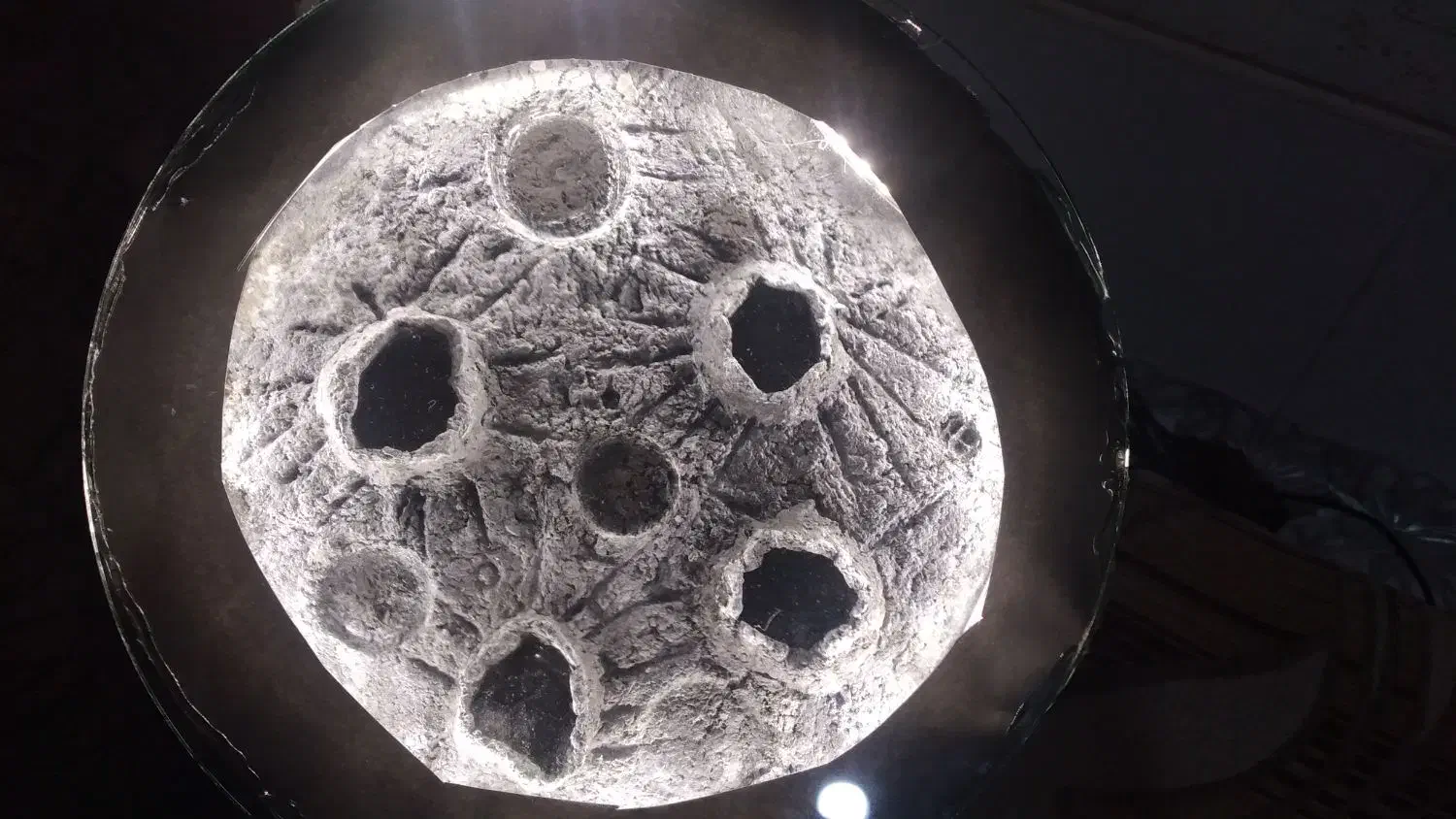 چراغ خواب|چراغ خواب و آباژور|نائین, |دیوار