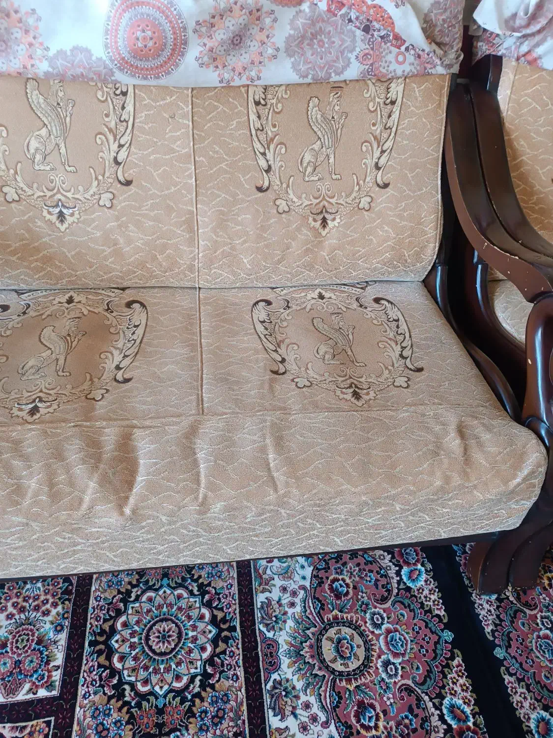 مبل ۸نفره|مبلمان خانگی و میز عسلی|بروجن, |دیوار