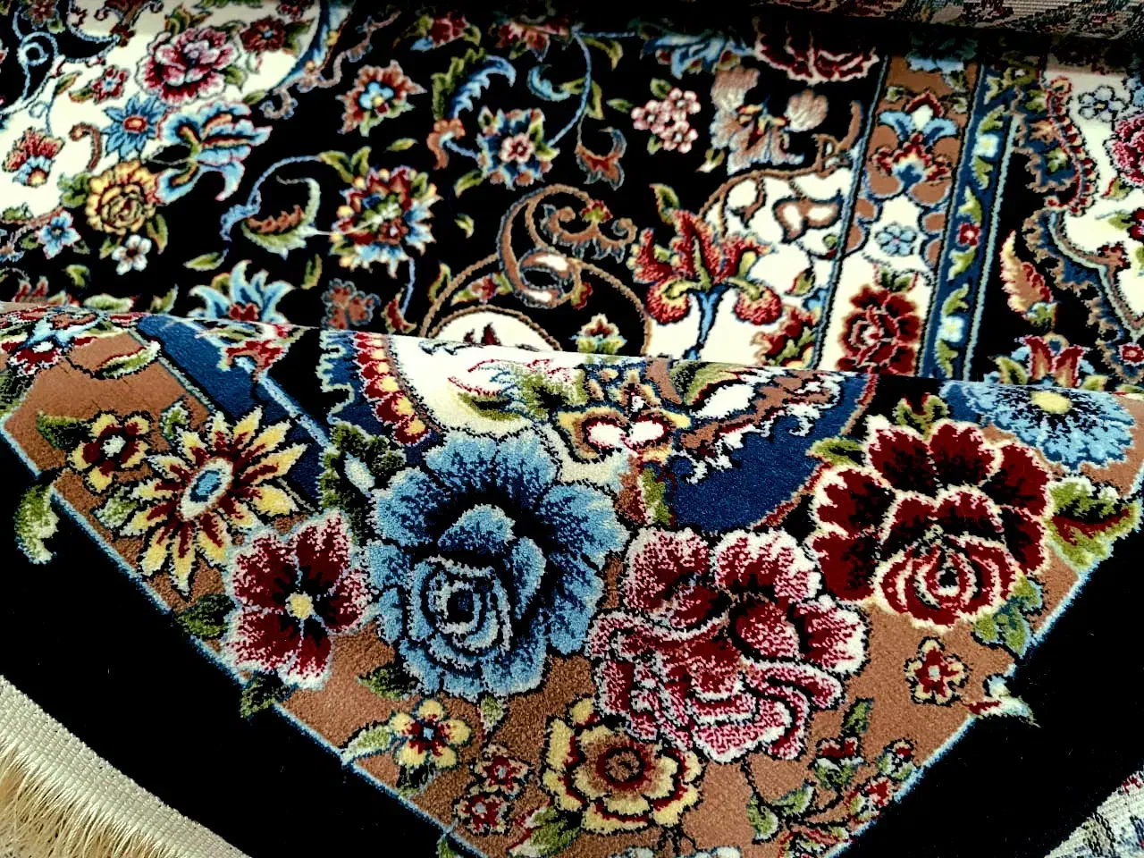 فرش ماشینی جفت۶متری۷۰۰شانه تراکم۲۵۵۰سالاری نوآکبند|فرش|تبریز, |دیوار