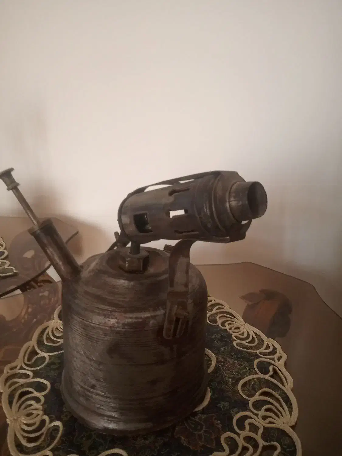 چراغ قدیمی|کلکسیون اشیاء عتیقه|نیشابور, شهید بهشتی|دیوار