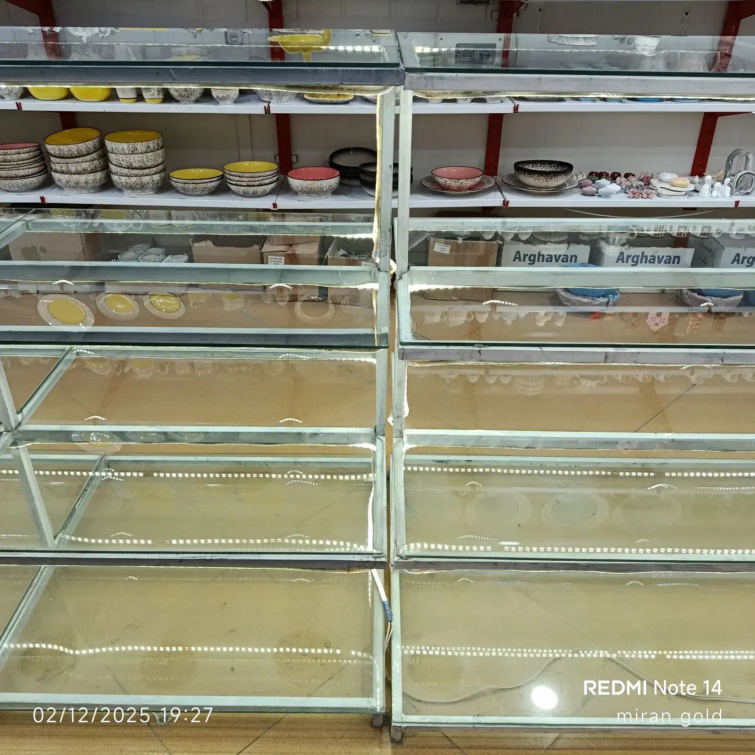 قفسه و ویترین شیشه‌ایی|فروشگاه و مغازه|شاهرود, |دیوار