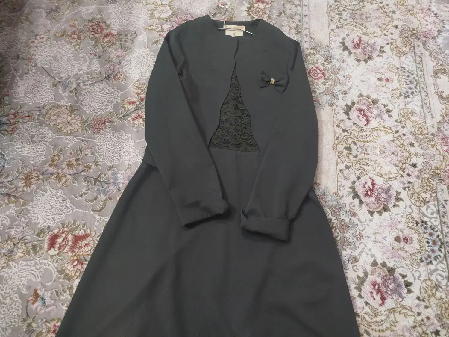 لباس|لباس|بروجرد, |دیوار