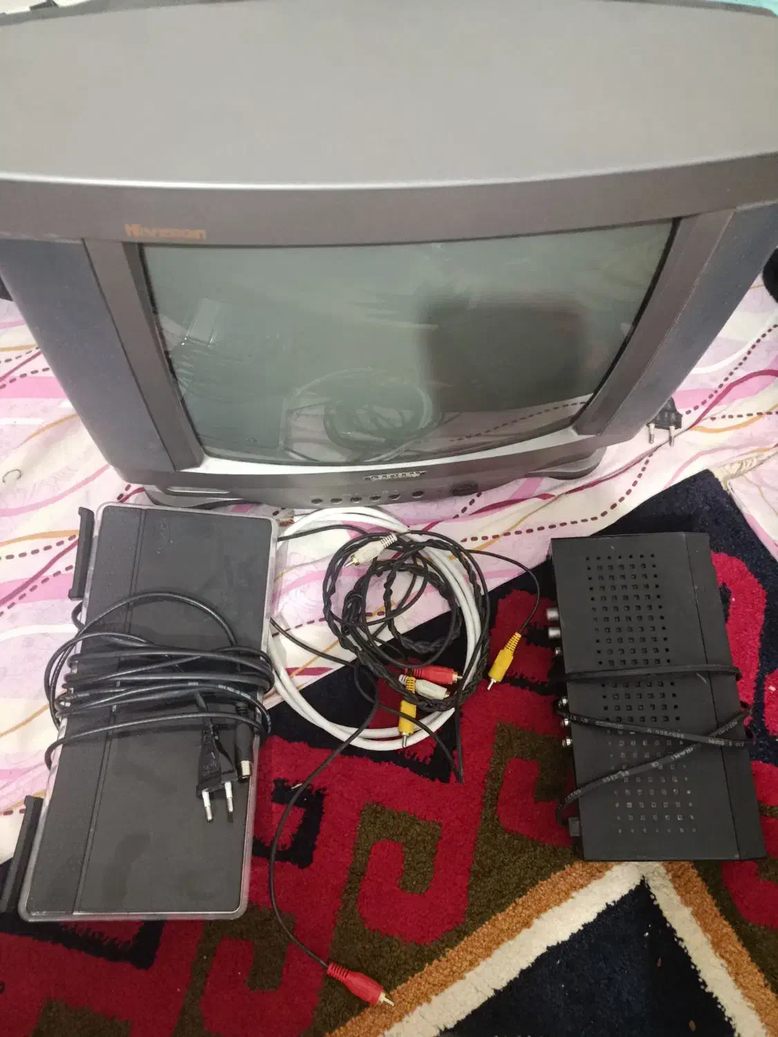 تلویزیون ۱۴ اینچ صنام|تلویزیون و پروژکتور|کرمان, |دیوار