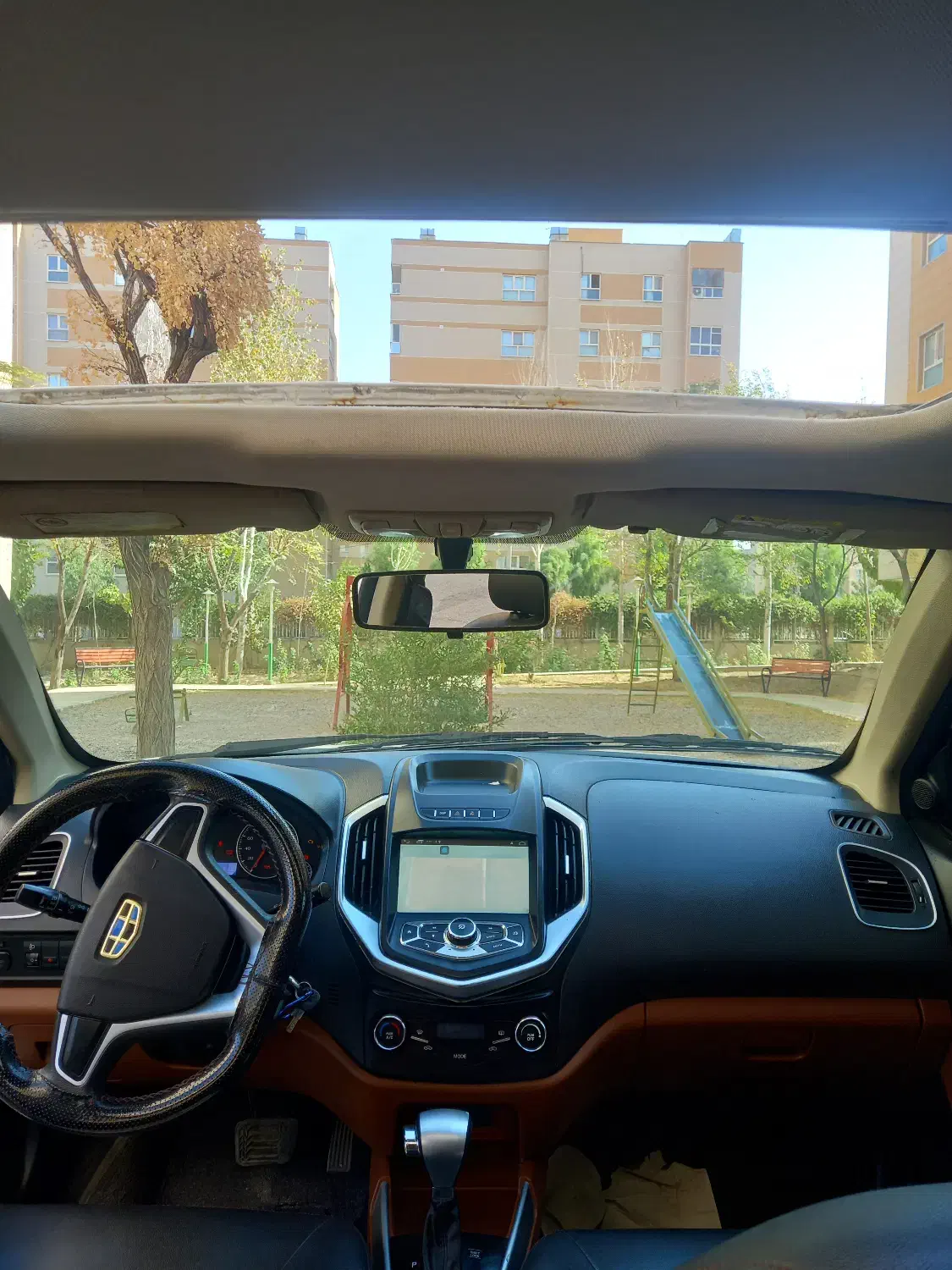 جیلی Gc6 خودکار (اتومات) اکسلنت سانروف ۱۳۹۷ سفید|خودرو سواری و وانت|قم, پردیسان|دیوار