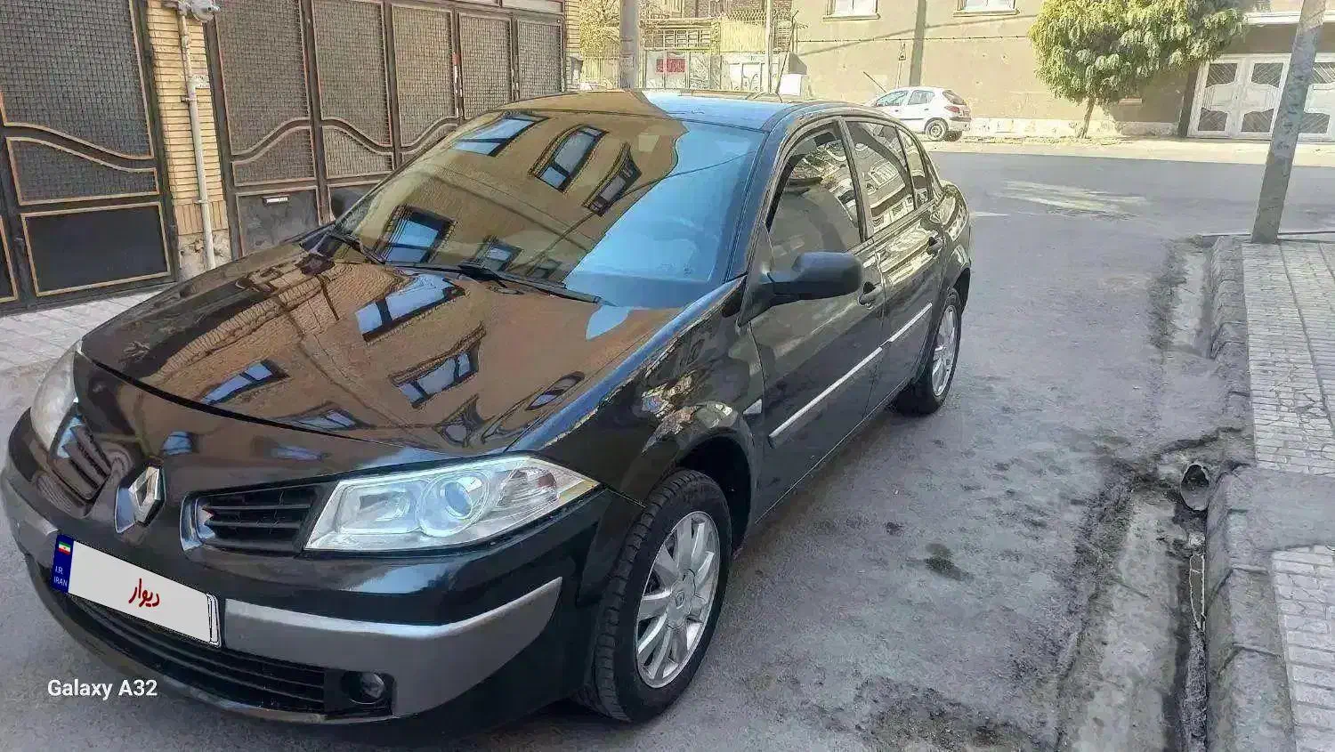 مگان دنده ۲۰۰۹ استثنائی معاوضه پارس ایکس ۶۰ ۲۰۶|خودرو سواری و وانت|مشهد, کلاهدوز|دیوار