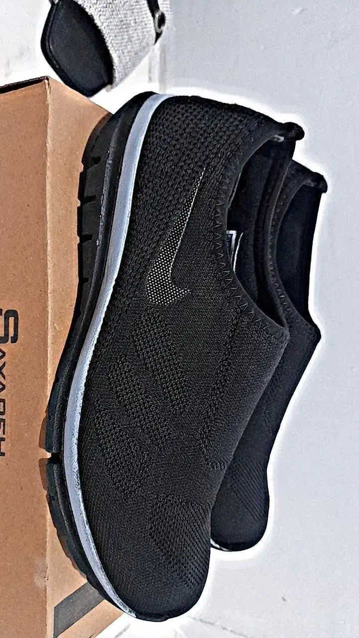 کفش راحت جورایی سایز ۴۵|کیف، کفش، کمربند|پرند, فاز ۶|دیوار