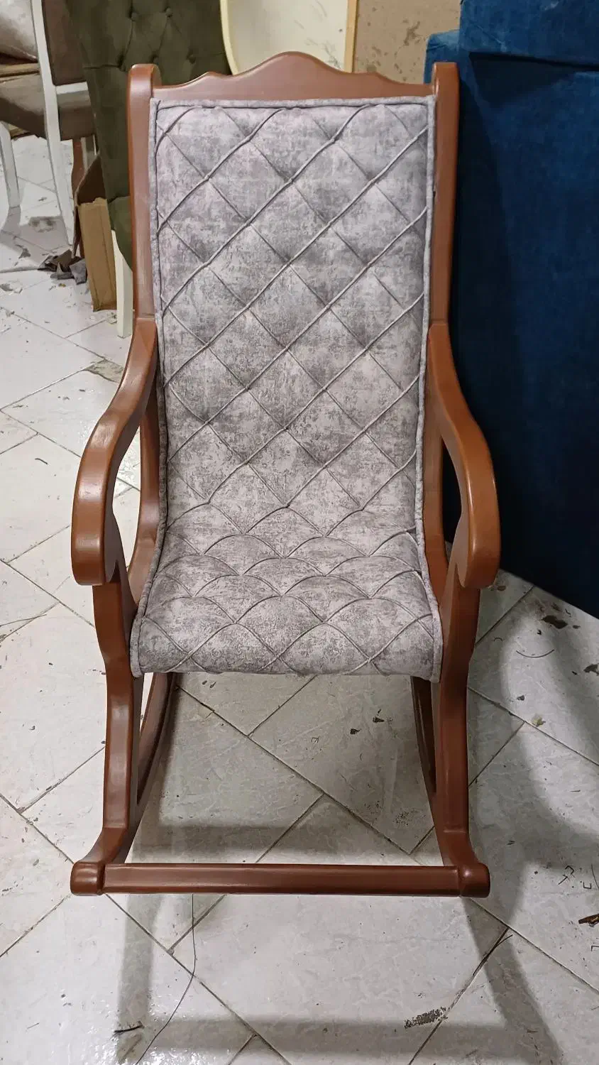 صندلی راک|صندلی و نیمکت|رشت, استادسرا|دیوار