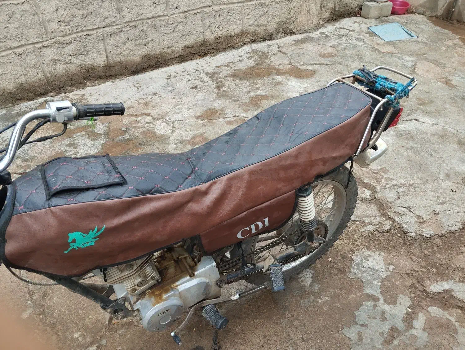 یک عدد موتور سیکلت هندا|موتورسیکلت|خواجه, |دیوار