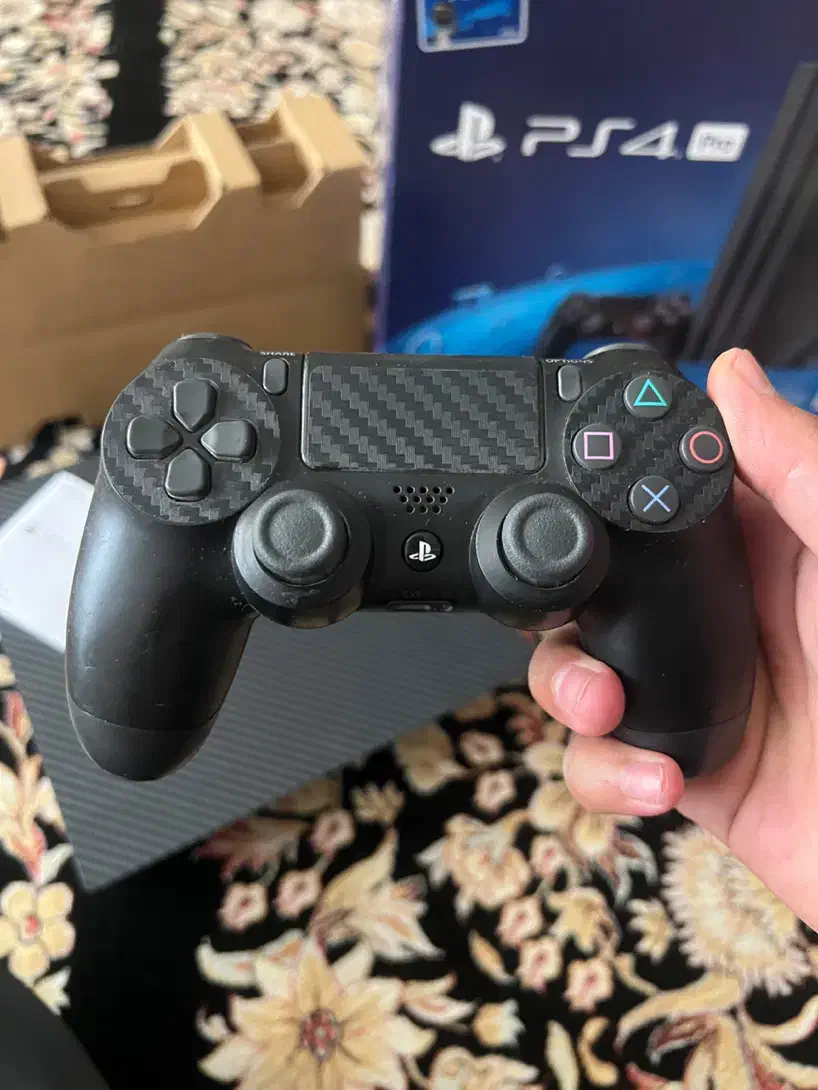 Ps4 pro 1tra|کنسول، بازی ویدئویی و آنلاین|فسا, |دیوار
