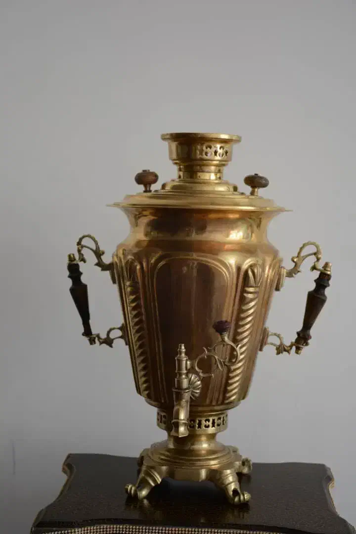 تلفن هندلی و سماور قدیمی|کلکسیون اشیاء عتیقه|خمینیشهر, |دیوار