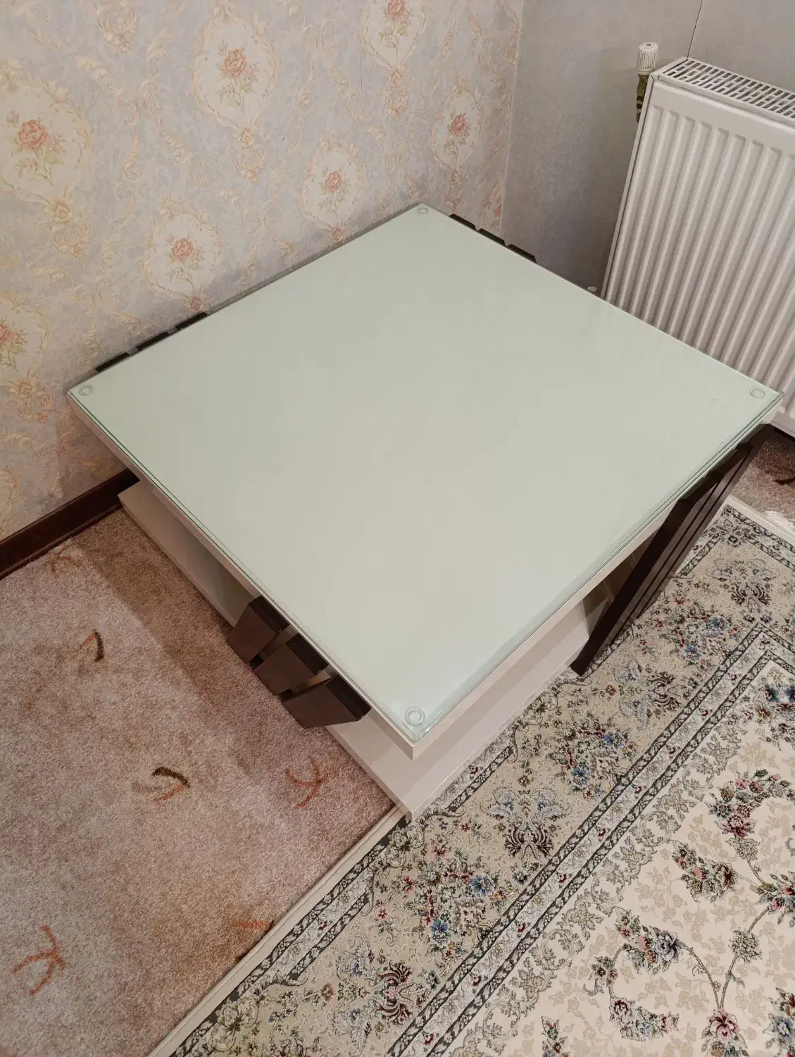 میز پذیرایی|مبلمان خانگی و میز عسلی|اصفهان, باغ فدک|دیوار