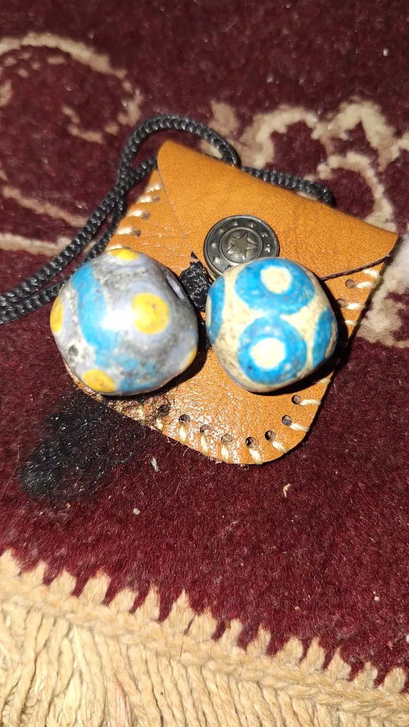 دوچشم وعقیق ها ومهره و|جواهرات|بوشهر, |دیوار