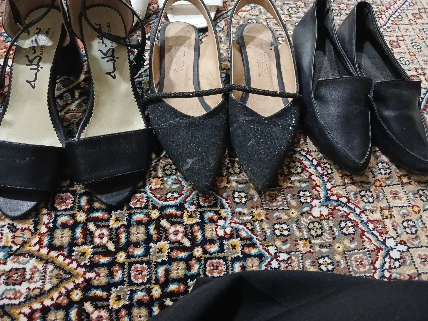 کفش|کیف، کفش، کمربند|بهبهان, |دیوار