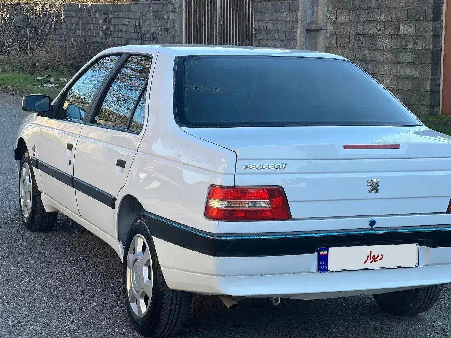 پژو ۴۰۵ slx مدل ۹۹ بدون رنگ در حد|خودرو سواری و وانت|رشت, باهنر|دیوار