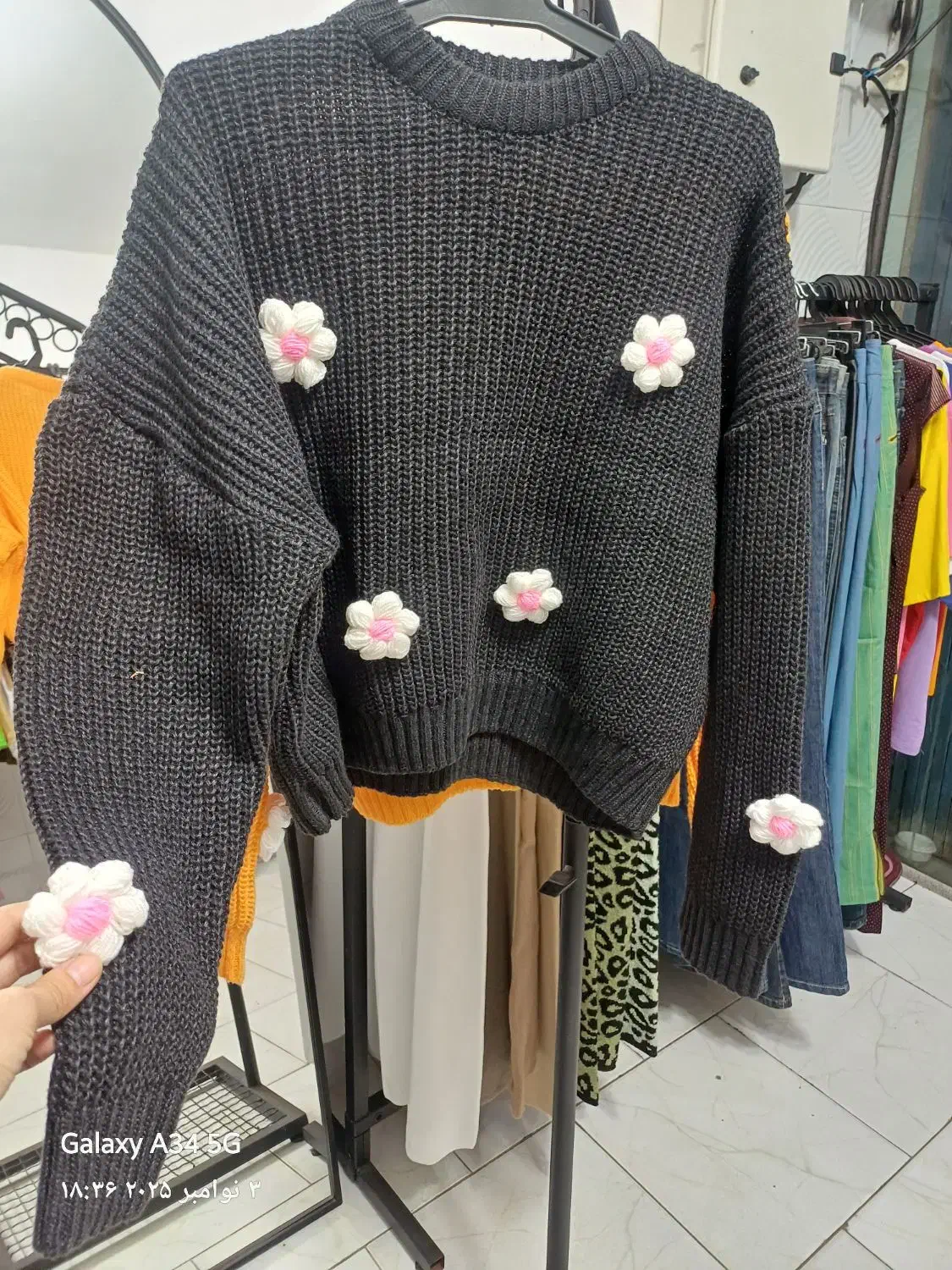 عمده بافت کراپ دامن شومیز|لباس|رشت, معلولین|دیوار