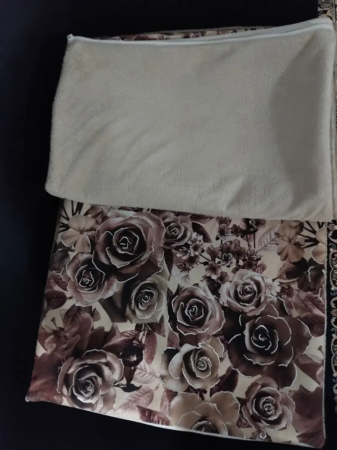 روبالشی مخمل|رختخواب، بالش، پتو|همدان, |دیوار