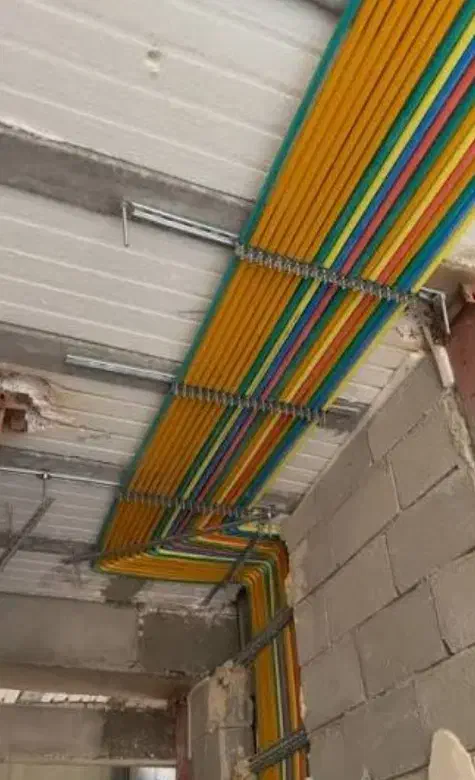 برق کار ساختمان|خدمات پیشه و مهارت|سرخرود, |دیوار