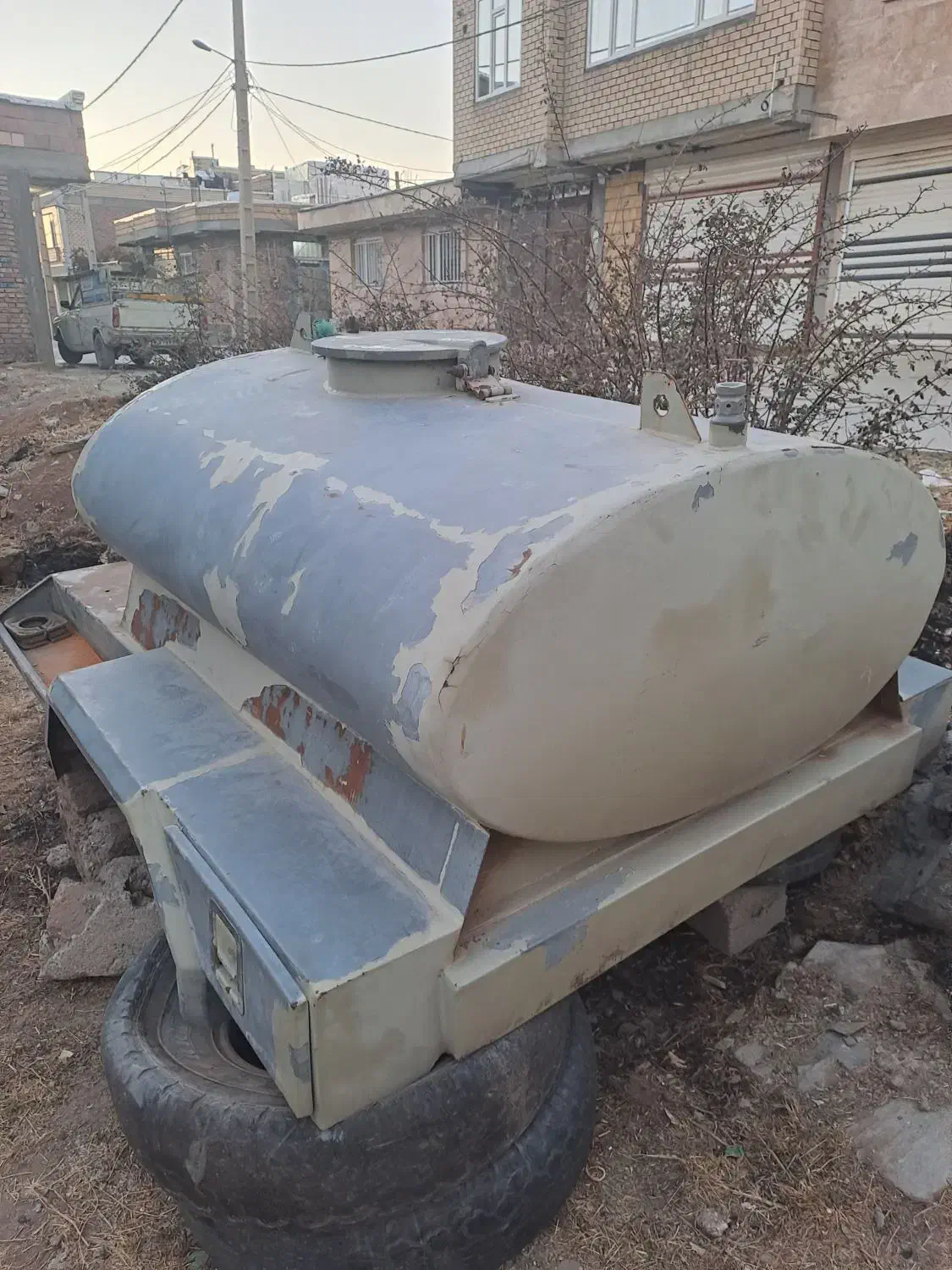 تانکر مخصوص 3F|ماشین‌آلات صنعتی|بانه, |دیوار