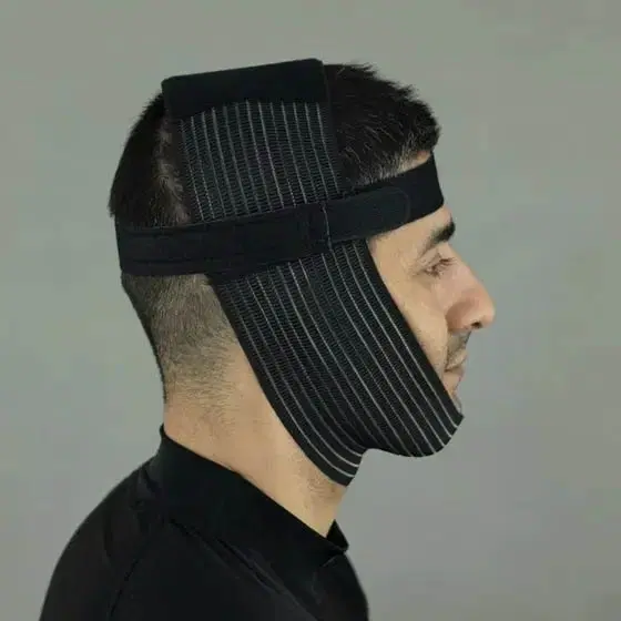 گن غبغب|لباس|شیراز, سینما سعدی|دیوار
