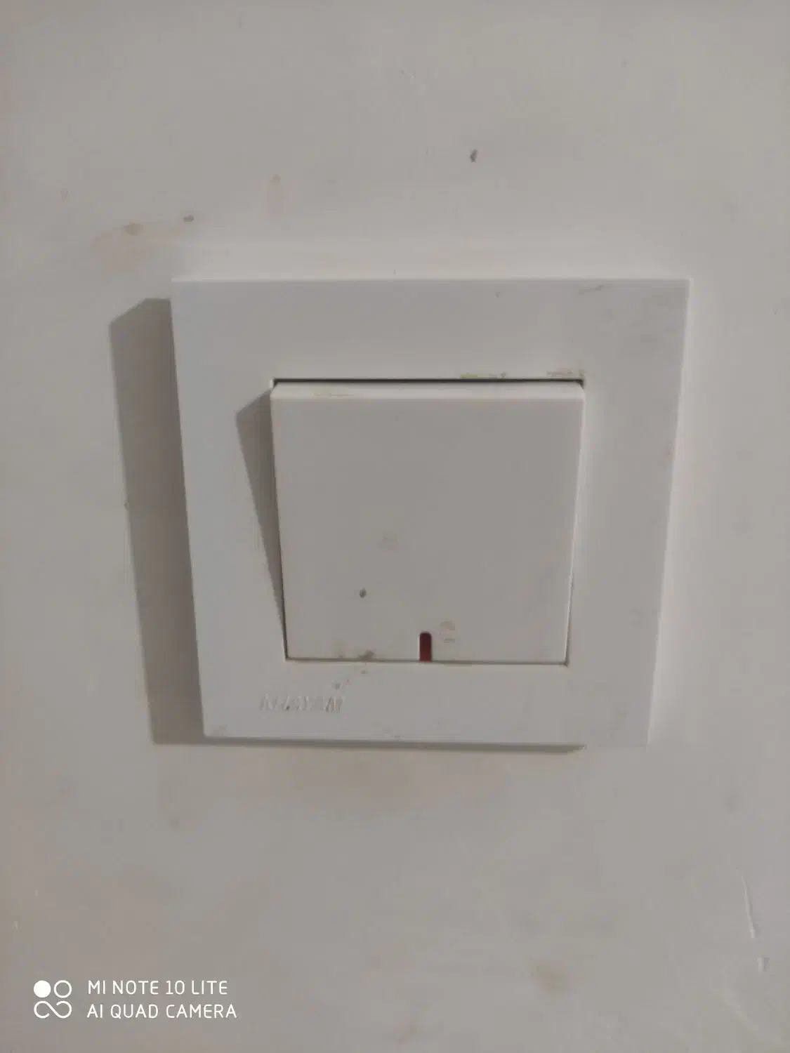 نصب دوربین مداربسته +برق کشی ساختمان|خدمات پیشه و مهارت|سبزوار, پاسداران|دیوار