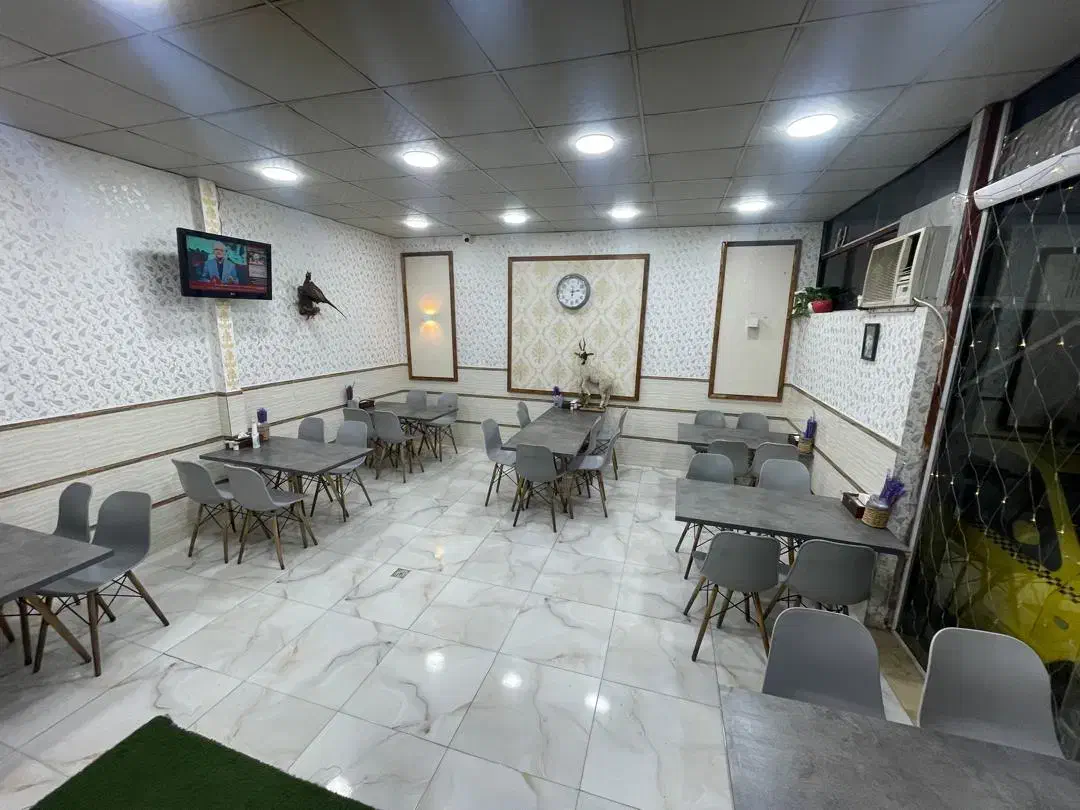 میز به همراه صندلی|میز و صندلی غذاخوری|ماسال, |دیوار