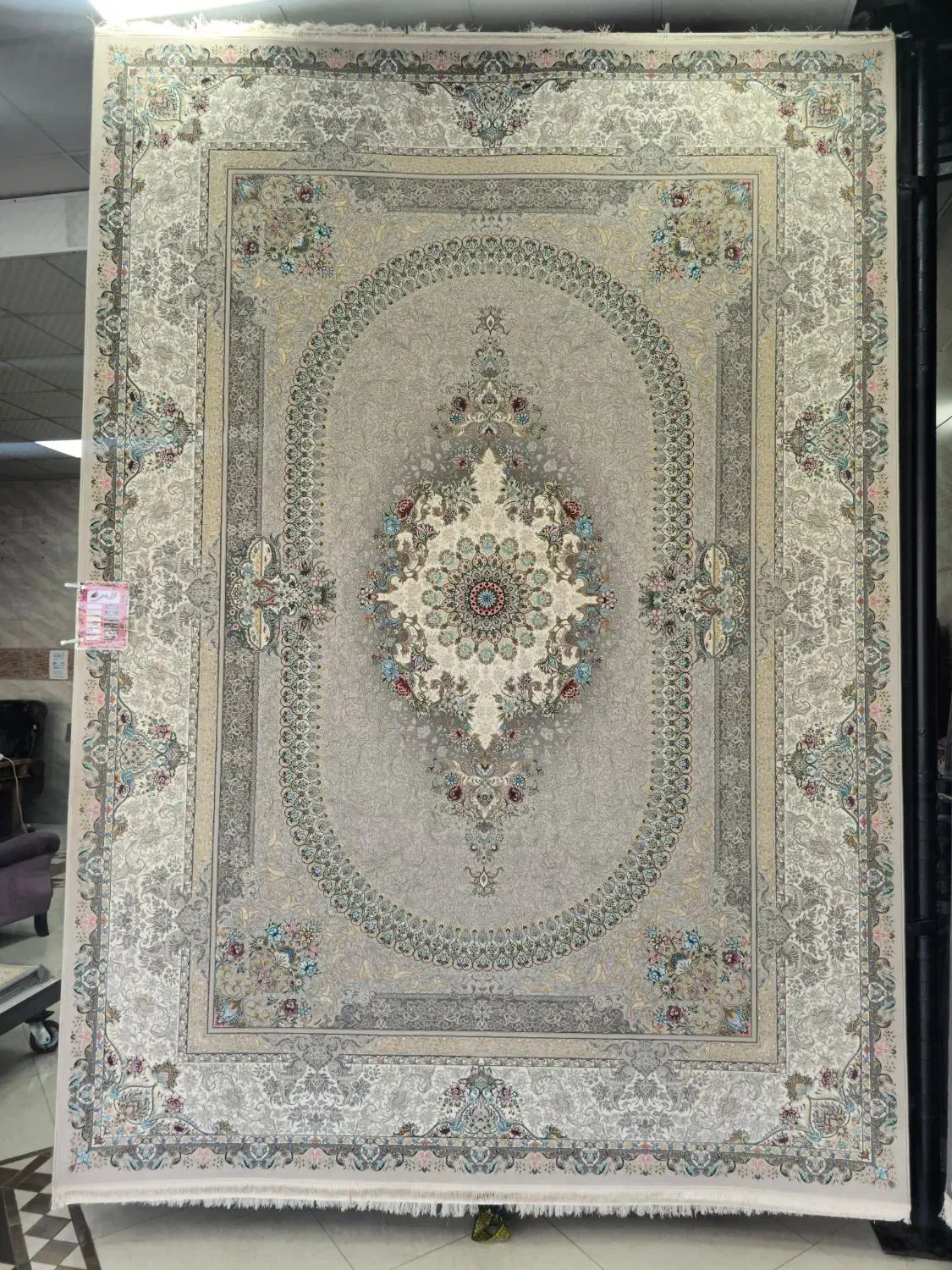 حراج بزرگ فرش اقتصادی وتمام نخ ۱۲۰۰و۷۰۰شانه|فرش|پاکدشت, پاکدشت (مامازند)|دیوار