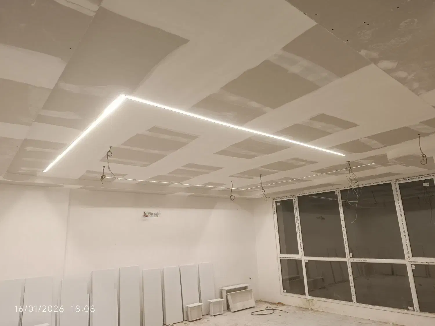 نیرو  جهت کار لاینر|خدمات پیشه و مهارت|مشهد, توس (بلوار توس)|دیوار