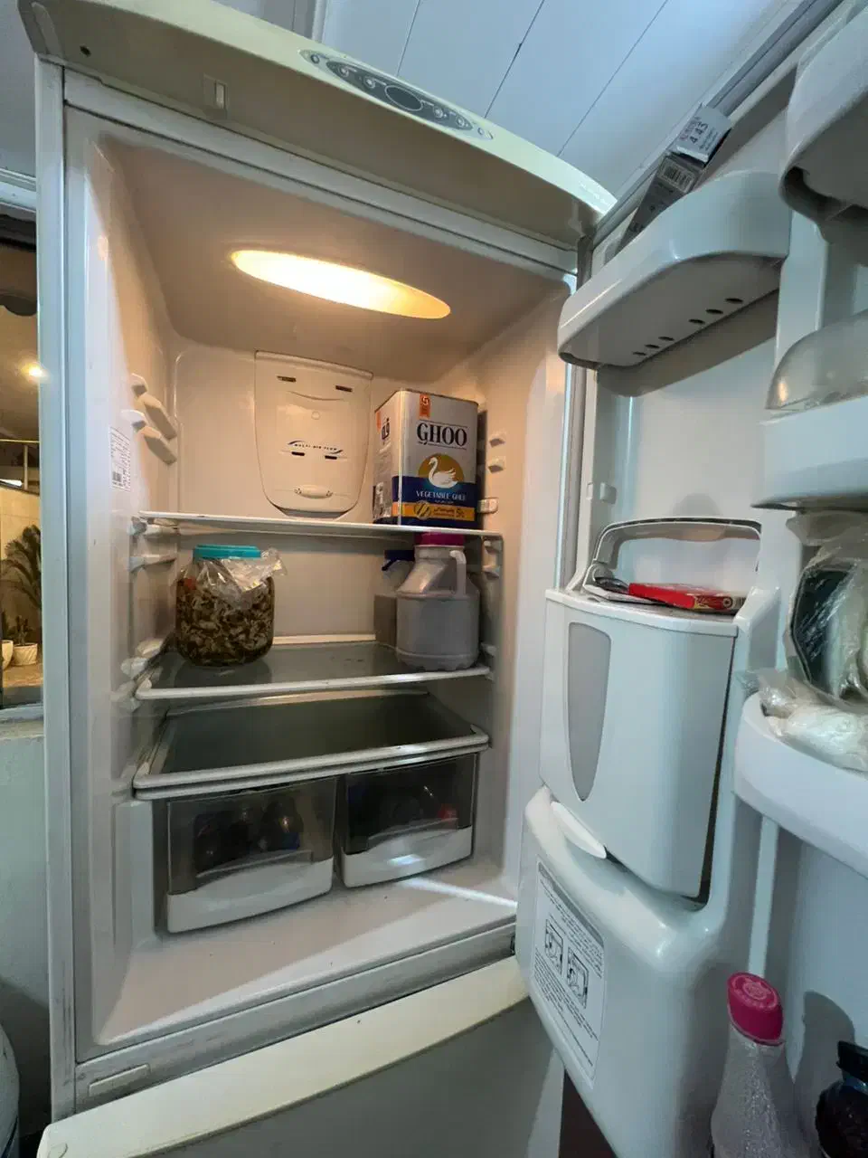 ۱۳۰۰۰۰۰۰|یخچال و فریزر|خشکبیجار, |دیوار