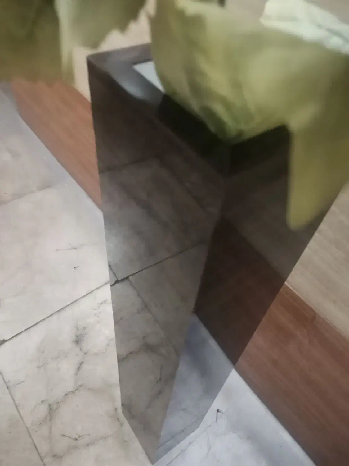 گلدان MDF با شاخه آفتابگردان|گل مصنوعی|تهران, خواجه نظام الملک|دیوار