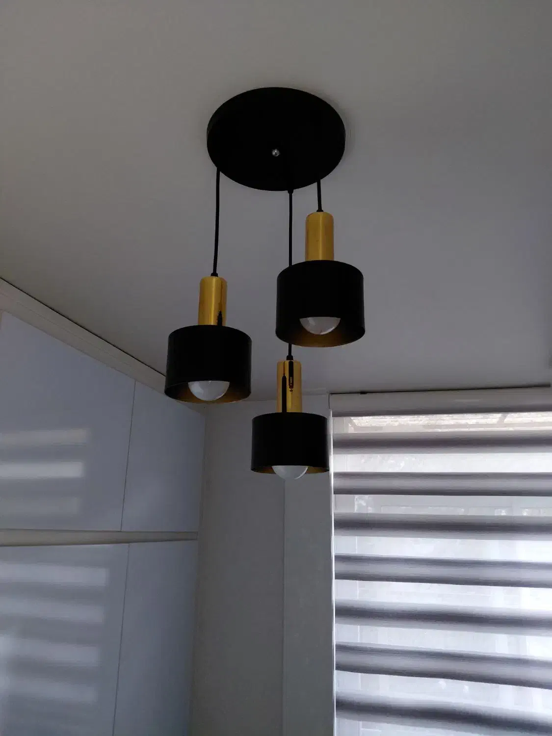 لوستر|لوستر و چراغ آویز|ری, اقدسیه|دیوار