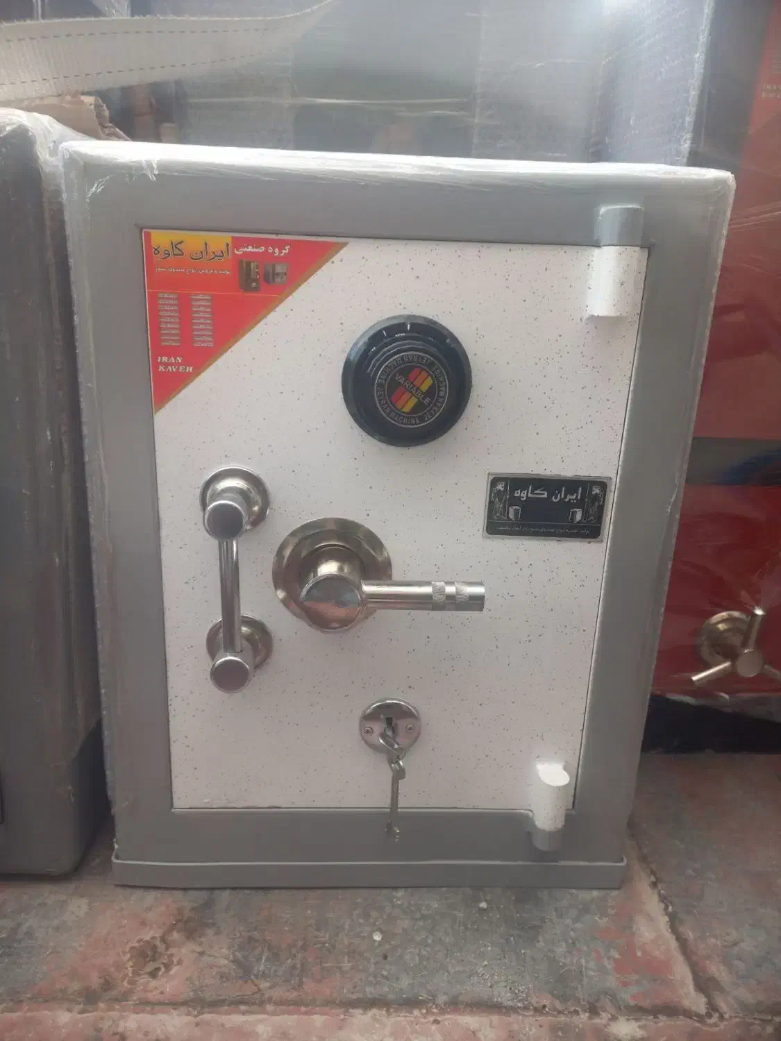 گاوصندوق  شهریار وحیدیه فردسیه امیریه و غیره|ابزارآلات|شهریار, شهرک شاهد|دیوار