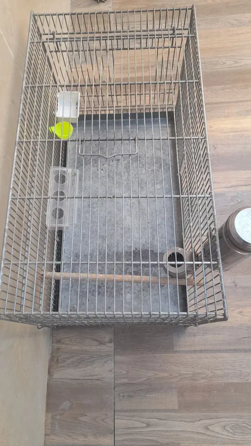 قفس حرفه ای غلامی در حد نو|لوازم جانبی حیوانات|شهرضا, |دیوار