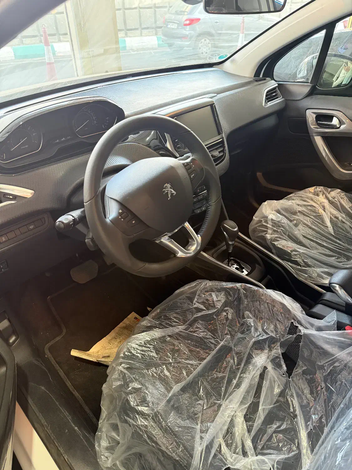 پژو ۲۰۰۸ مدل۹۸ **صفر کیلومتر**|خودرو سواری و وانت|تهران, سازمان برنامه شمالی|دیوار