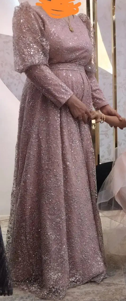 لباس مجلسی|لباس|باغستان, |دیوار