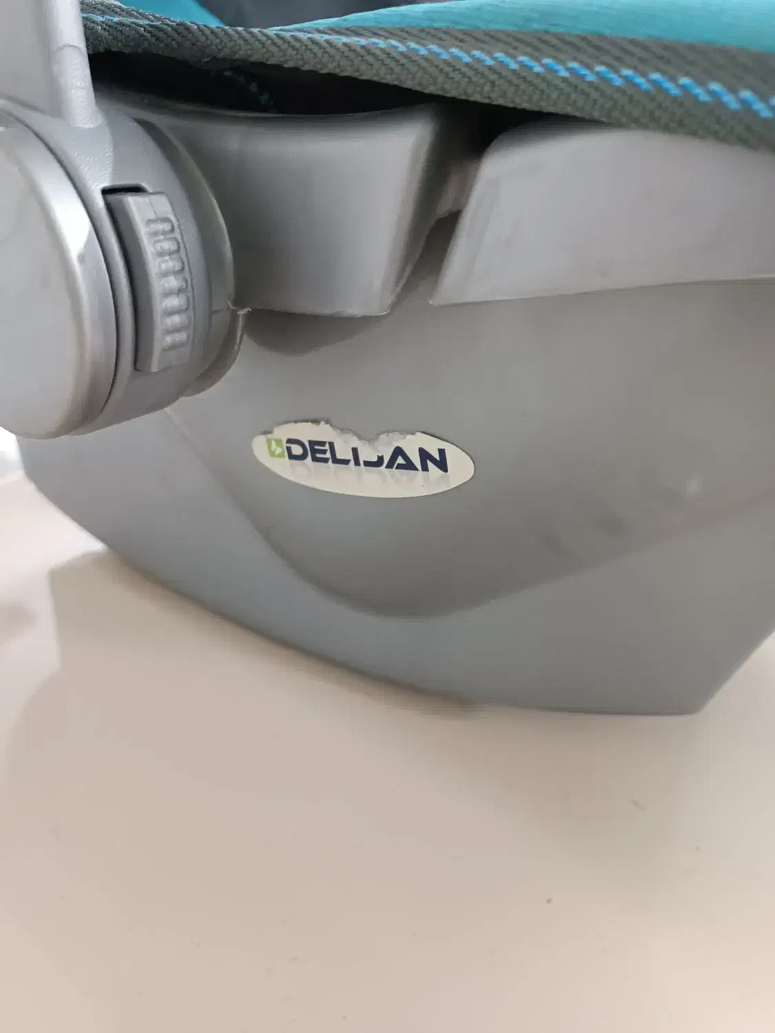 کریر نو|کالسکه و لوازم جانبی|برخوار, |دیوار