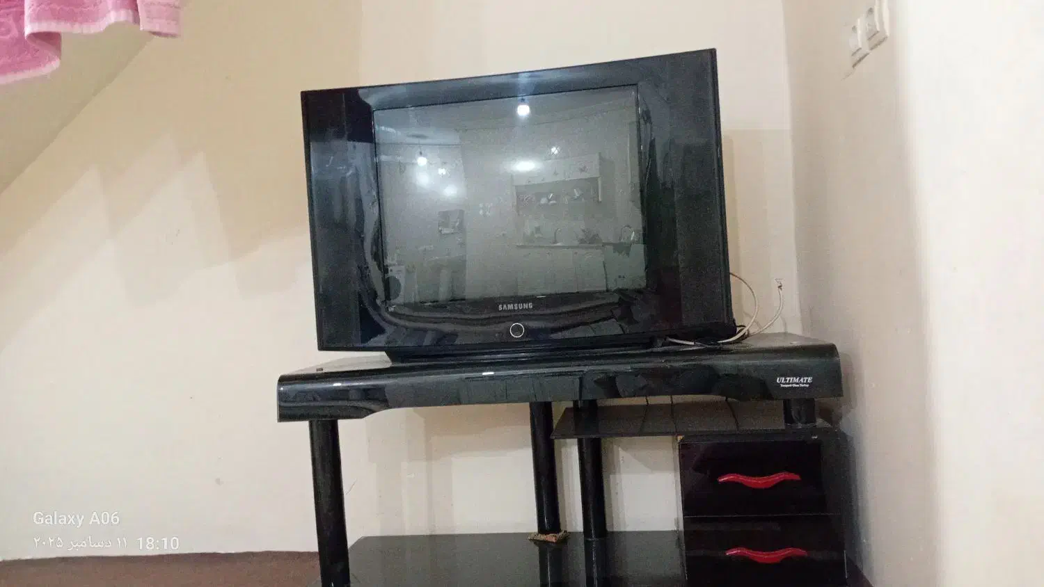 تلویزیون سامسونگ ۳۰ اینچ و زیر تلوزیونی|تلویزیون و پروژکتور|شوشتر, |دیوار