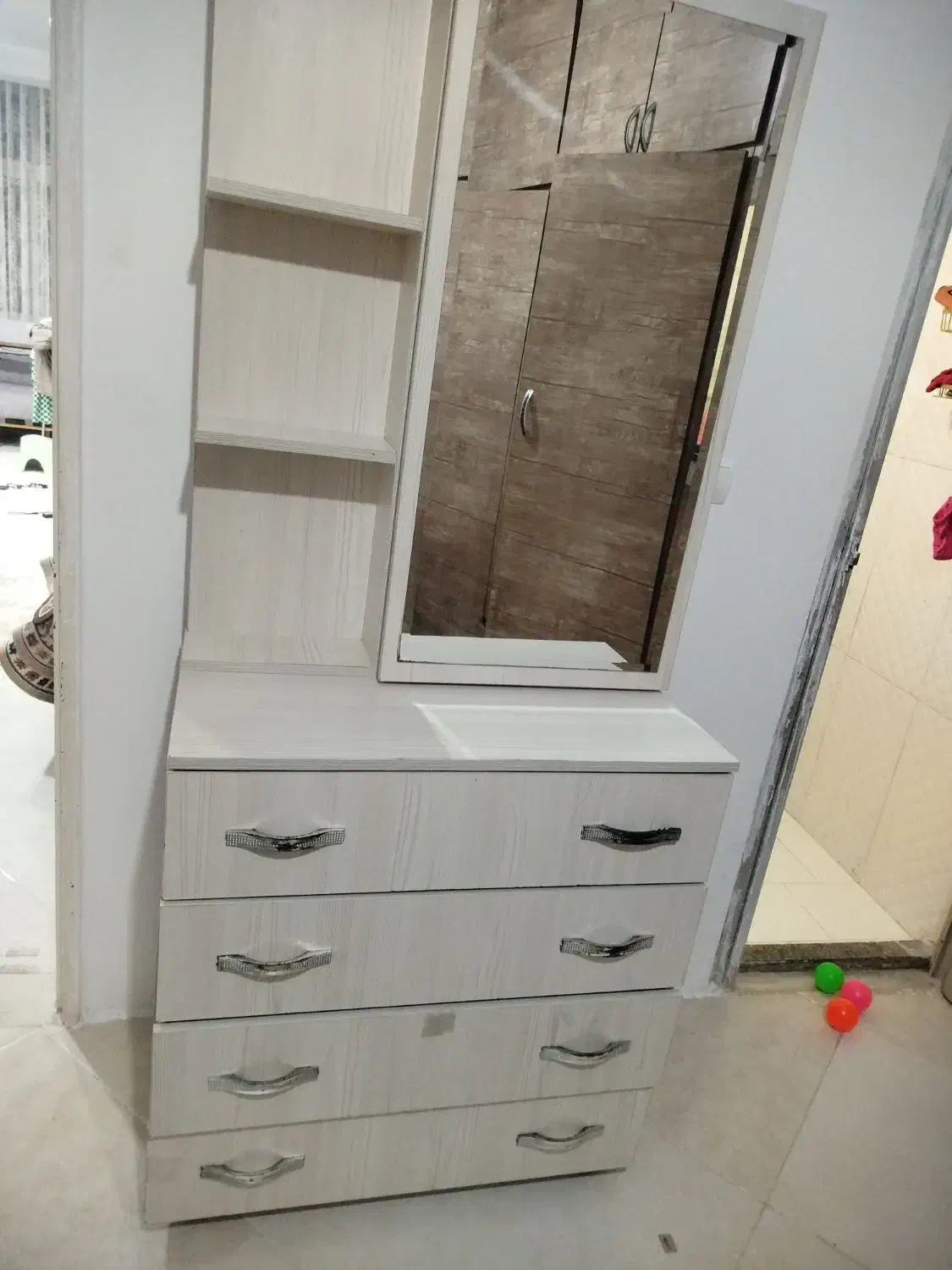 کمد لباس سالم و تمیز در حد نو|جاکفشی، کمد، دراور|شاندیز, |دیوار