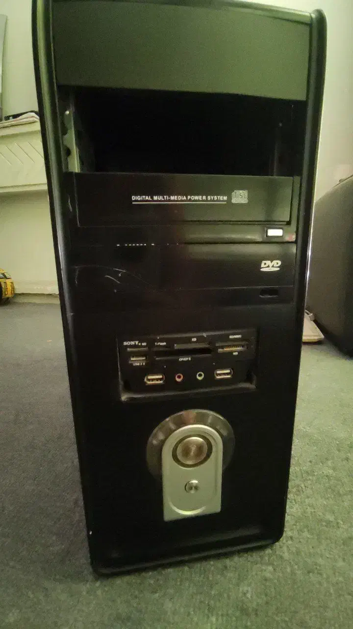 کیس ddr3 رم 4 cpu i3 با مانیتور|رایانه رومیزی|شیراز, اصلاح‌نژاد|دیوار