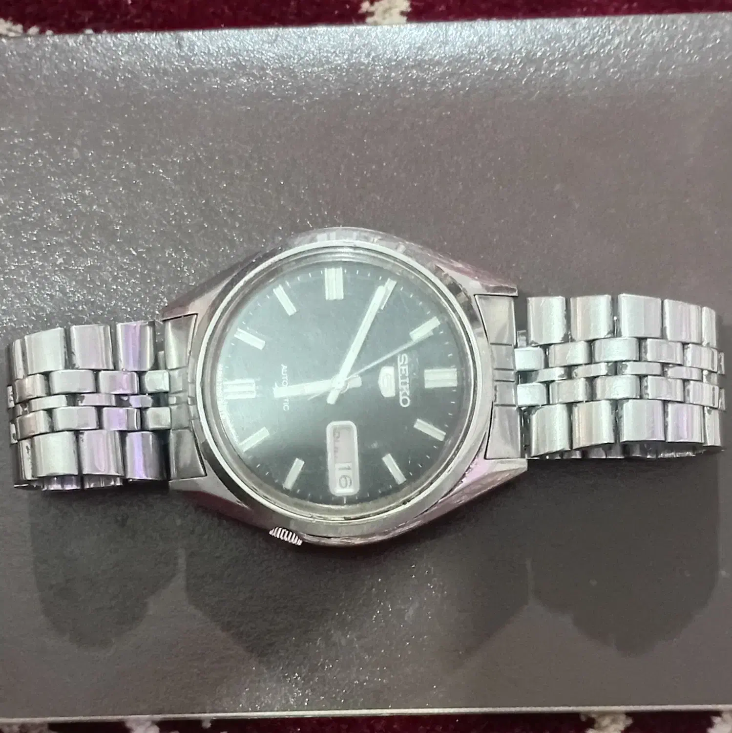 ساعت مچی|ساعت|اقبالیه, |دیوار