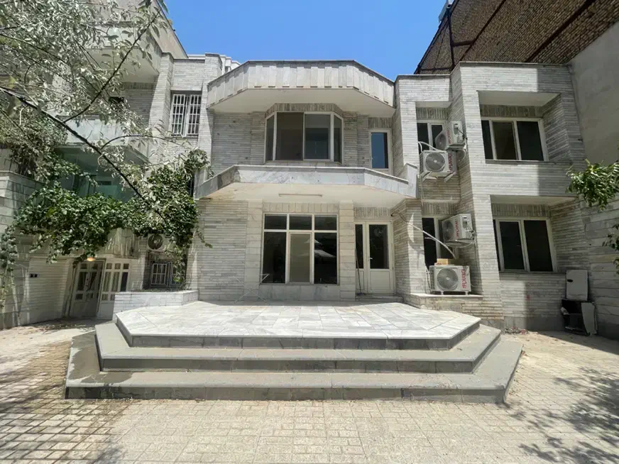 ۵۰۰ متر ویلایی تجاری در گلشن/۷۰۰متر بنا/ با تابلو|اجارهٔ خانه و ویلا|مشهد, هنرستان|دیوار