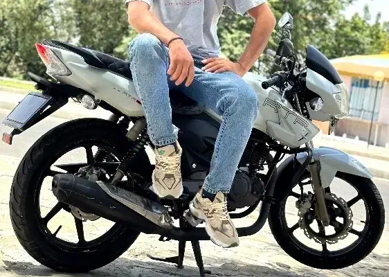 موتور اپاچی ۱۸۰|موتورسیکلت|شاهین دژ, |دیوار