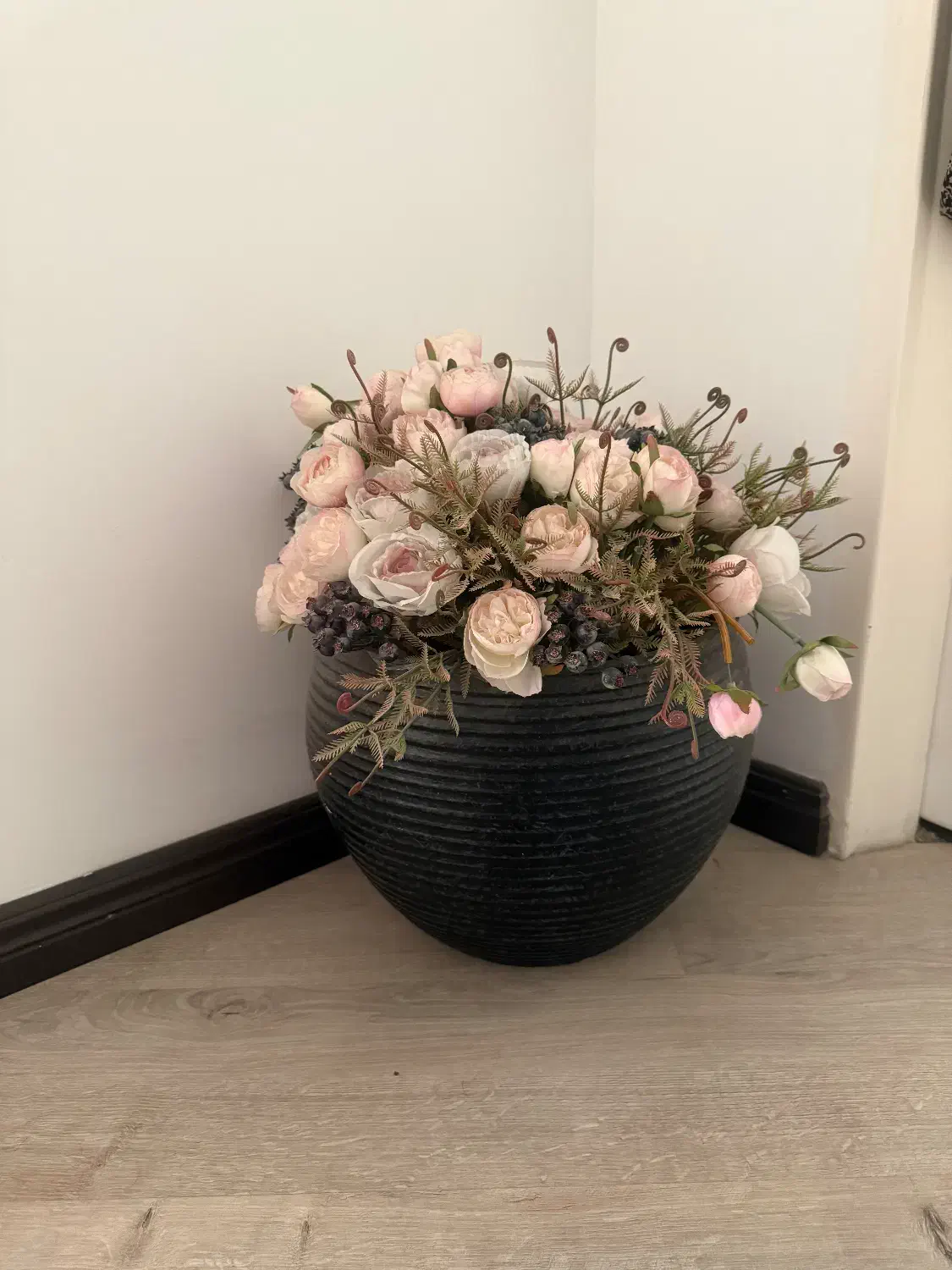 گل و گلدان|گل مصنوعی|مشهد, فلسطین|دیوار