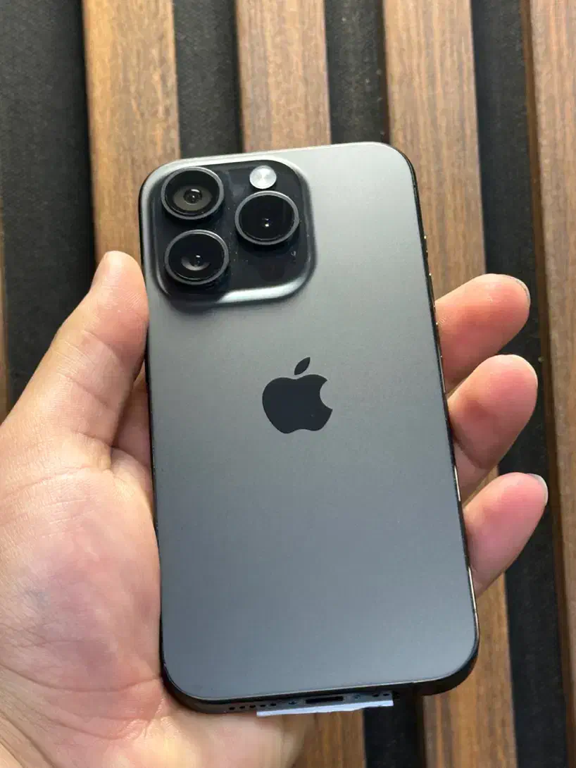 ۱۵ پرو ۲۵۶|موبایل|تهران, جردن|دیوار