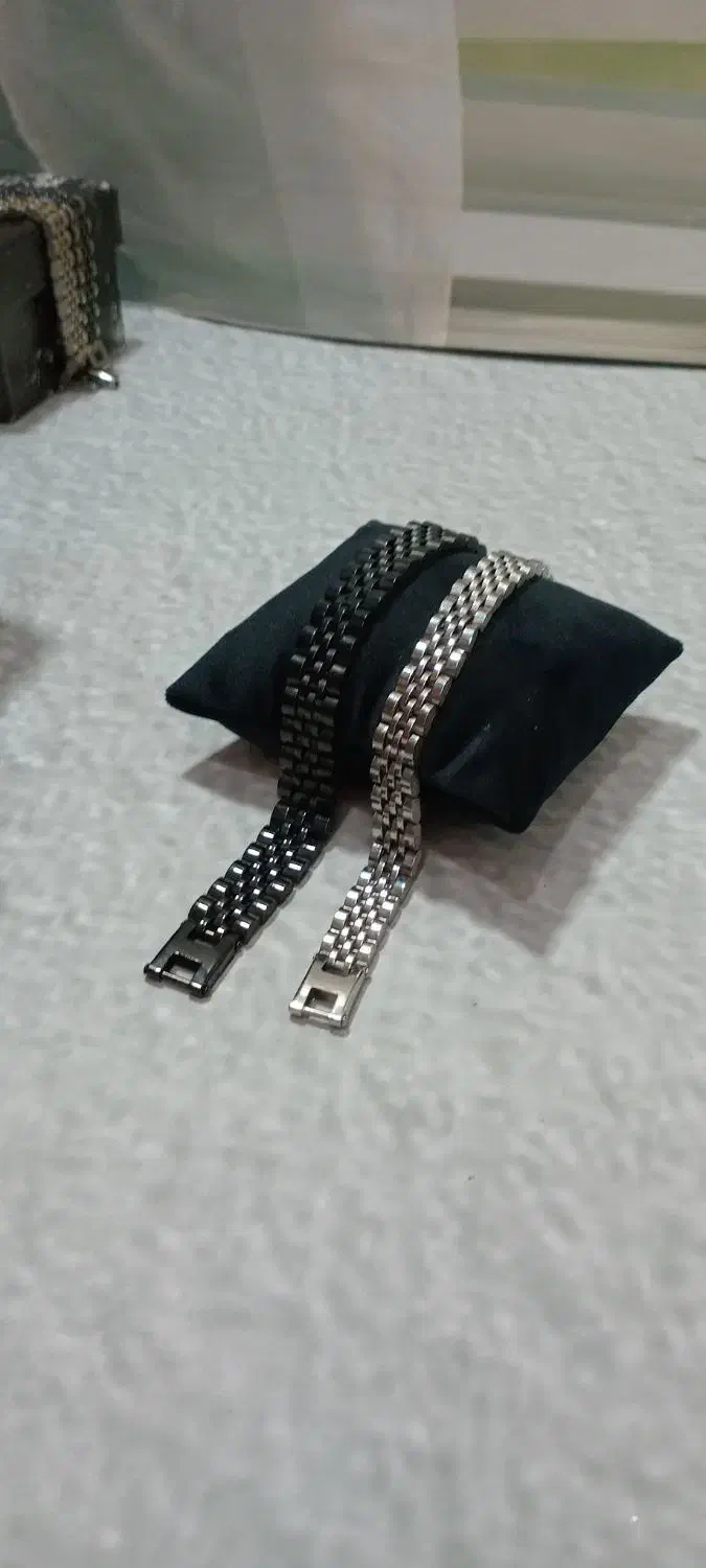 دستبند رولکس|بدلیجات|رشت, هلال احمر|دیوار