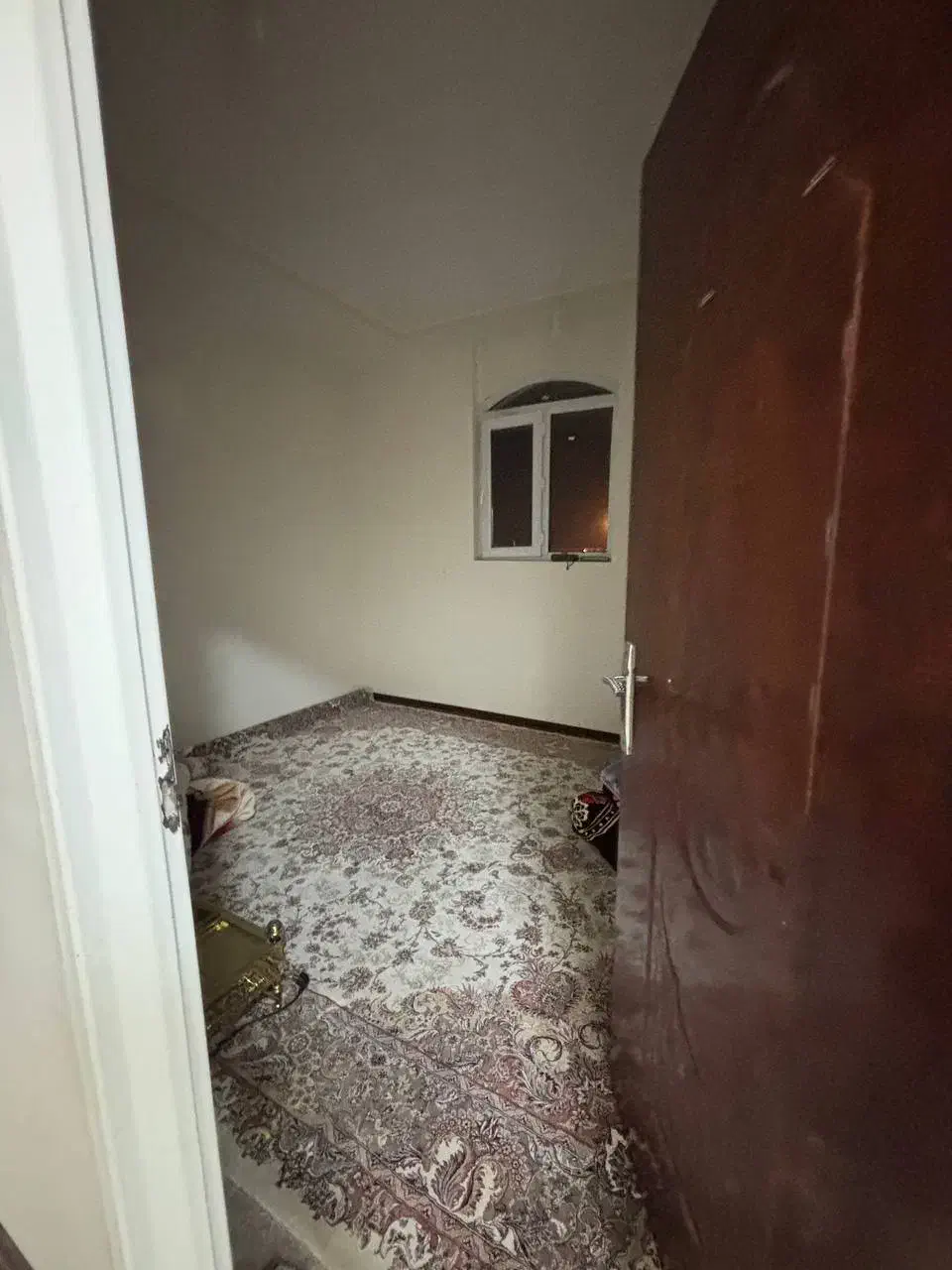 واحد در اصلی بلوار پدافند نبش لاله ۳ خیابان اصلی|اجارهٔ آپارتمان|اهواز, کیانشهر|دیوار