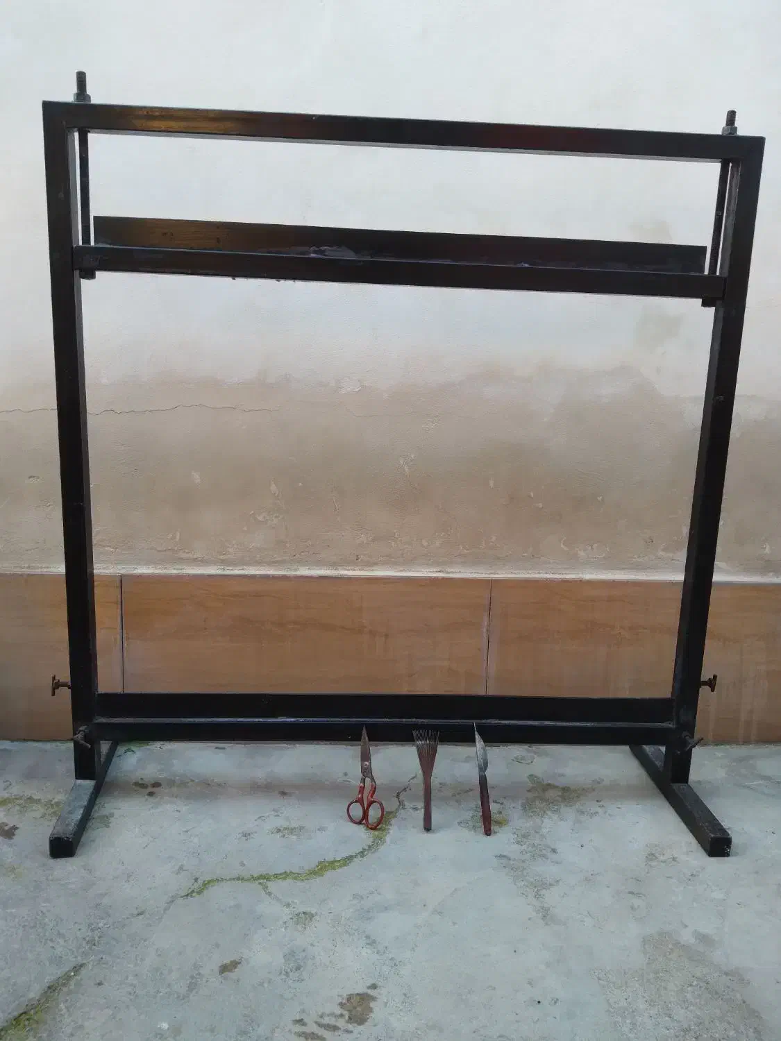 دار قالی با وسیله|لوازم خیاطی و بافتنی|آستانه اشرفیه, |دیوار