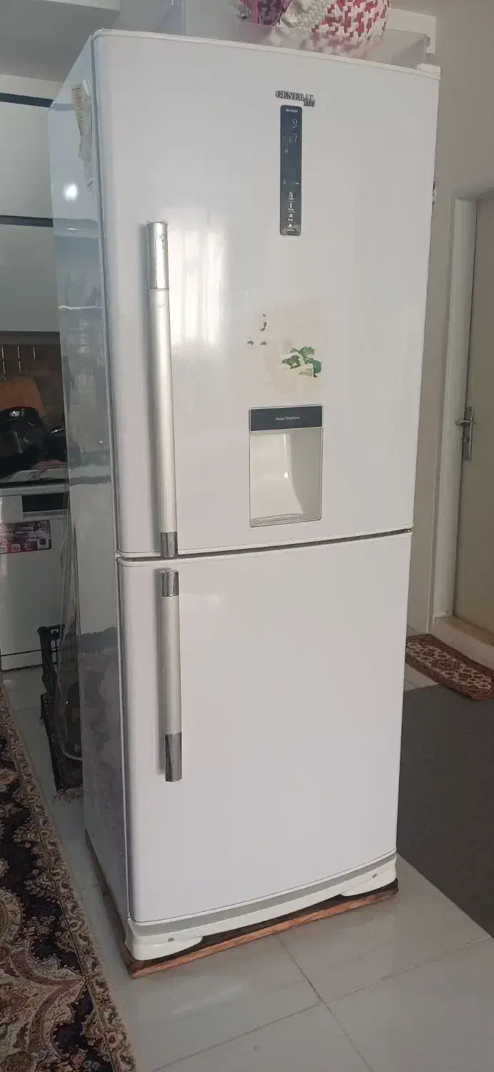 یخچال دو در در حد نو بدون برفک|یخچال و فریزر|شاهدشهر, |دیوار